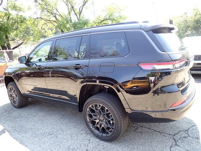 New 2027 Jeep Grand Cherokee L Summit AWD/4WD image 3