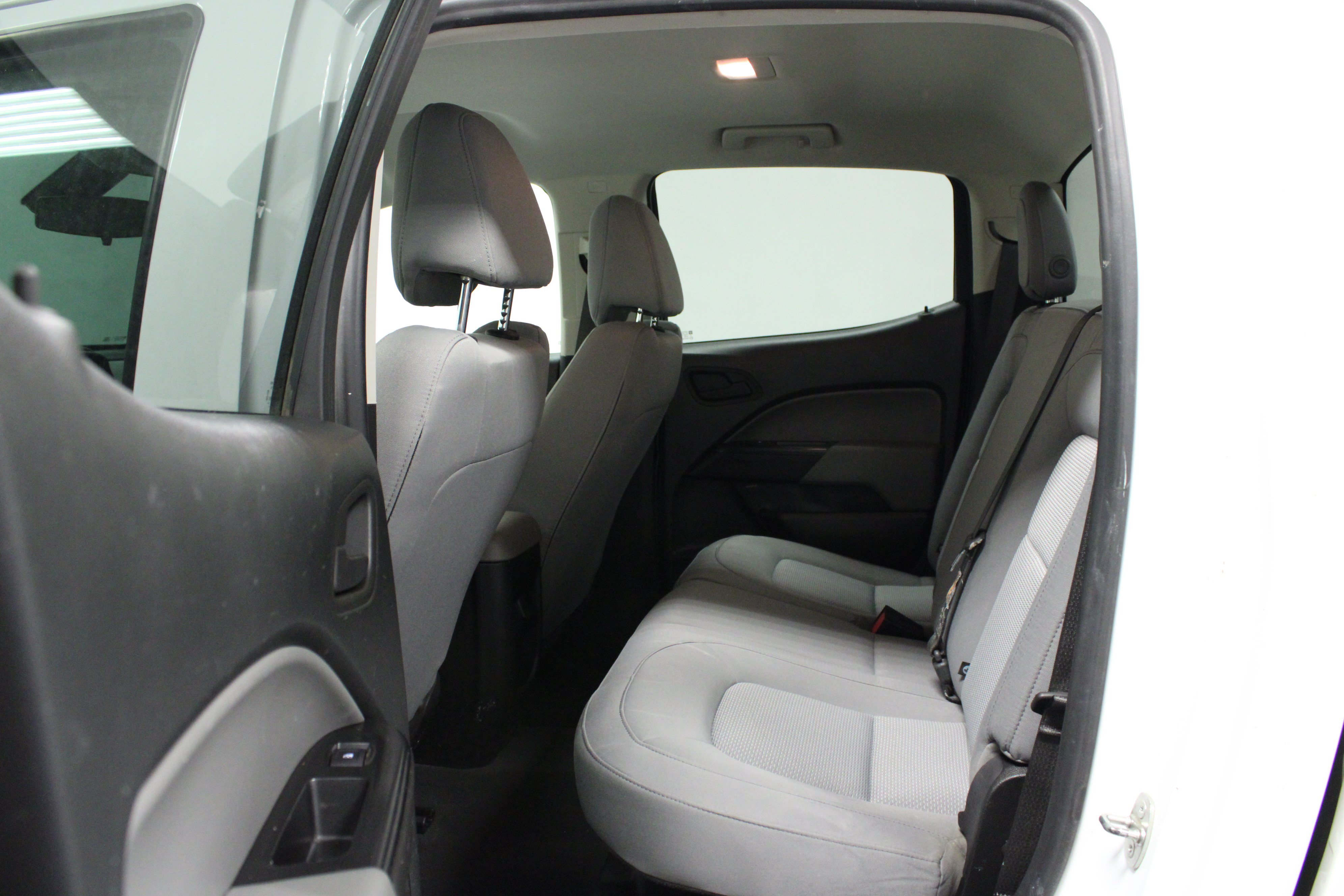 Used 2022 Chevrolet Colorado W/T w/ WT Convenience Package RWD image 13
