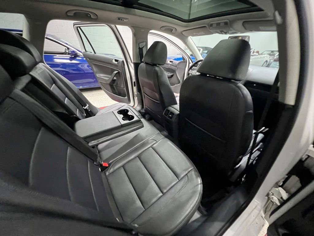 Used 2011 Volkswagen Jetta TDI image 22