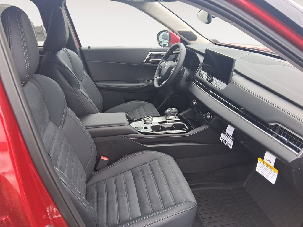 New 2026 Mitsubishi Outlander SE FWD image 15