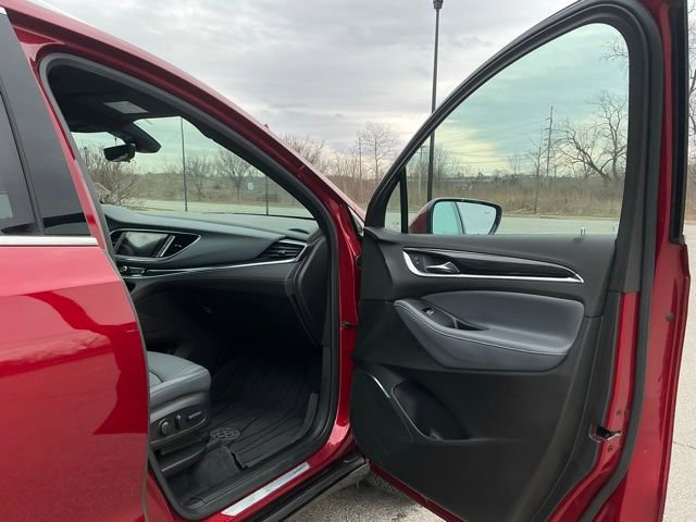 Used 2024 Buick Enclave Essence w/ Experience Buick Package image 17