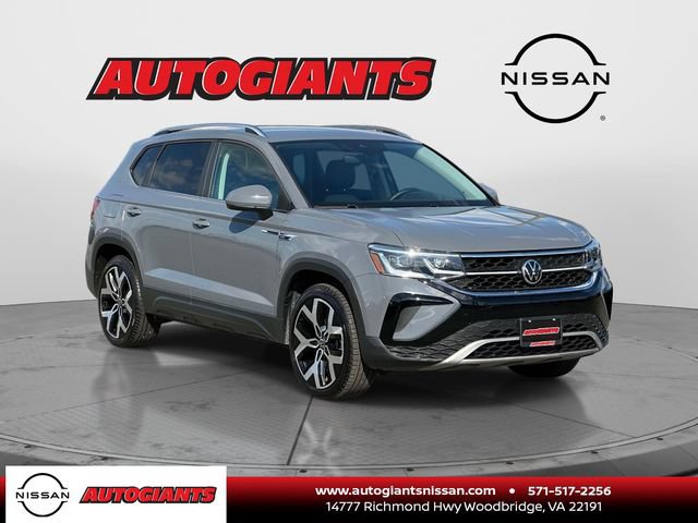 Used 2022 Volkswagen Taos SEL AWD/4WD image 1