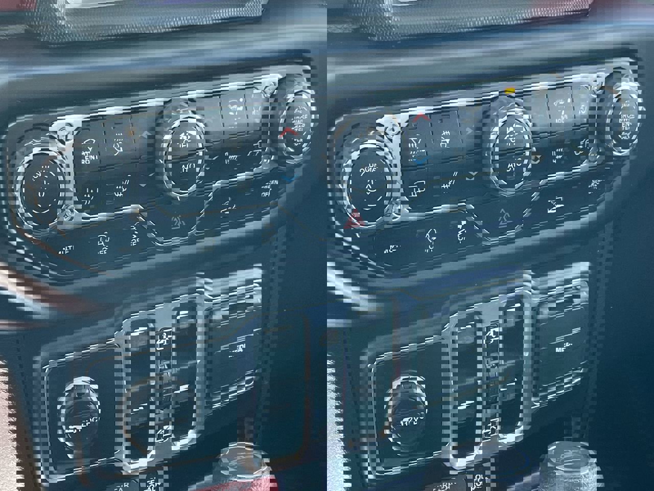 Used 2021 Jeep Gladiator Rubicon image 35