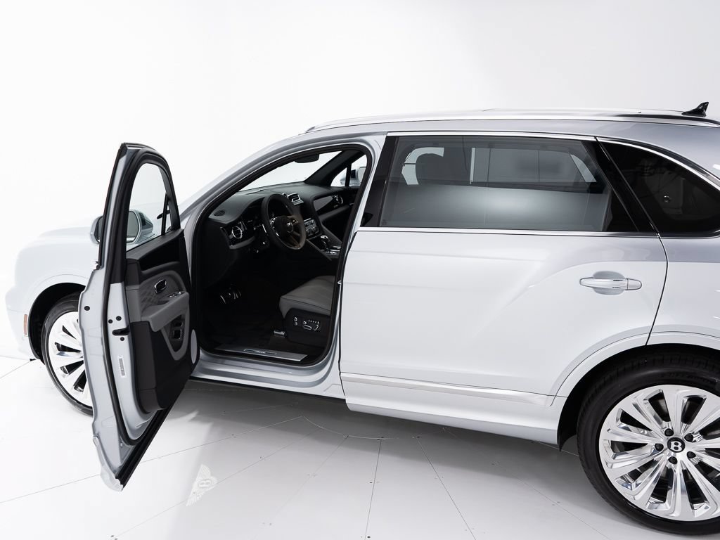 New 2026 Bentley Bentayga Extended Wheelbase AWD/4WD image 9