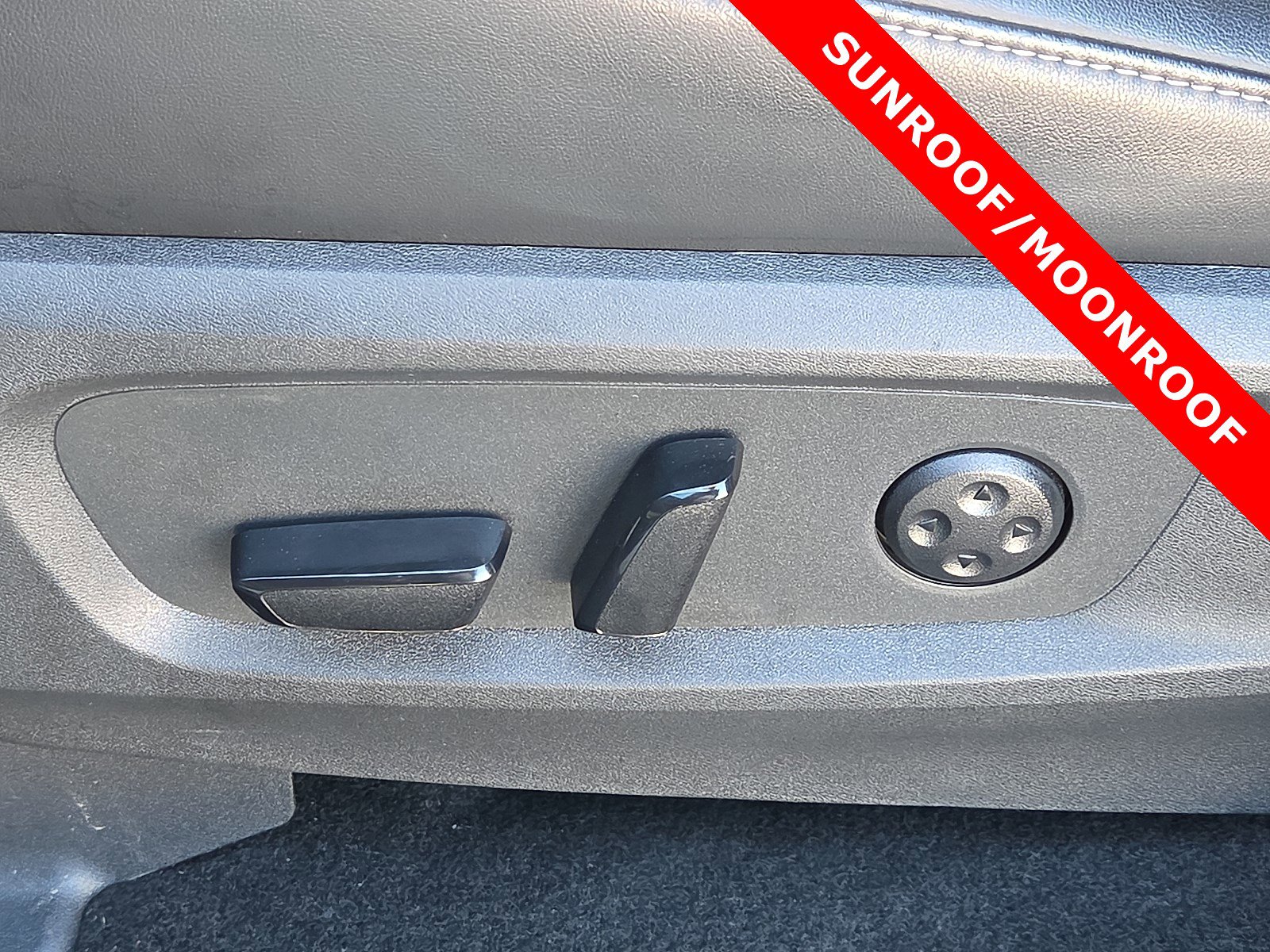 Used 2025 INFINITI QX60 Pure image 16