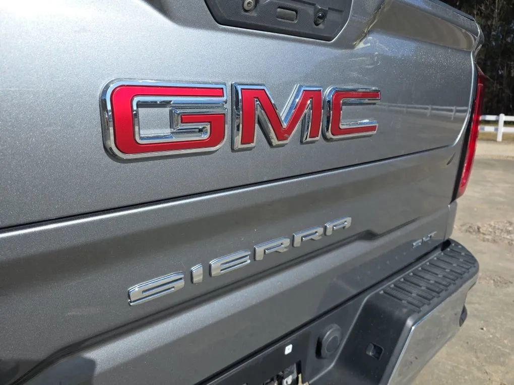 Used 2019 GMC Sierra 1500 SLT w/ SLT Premium Package image 9