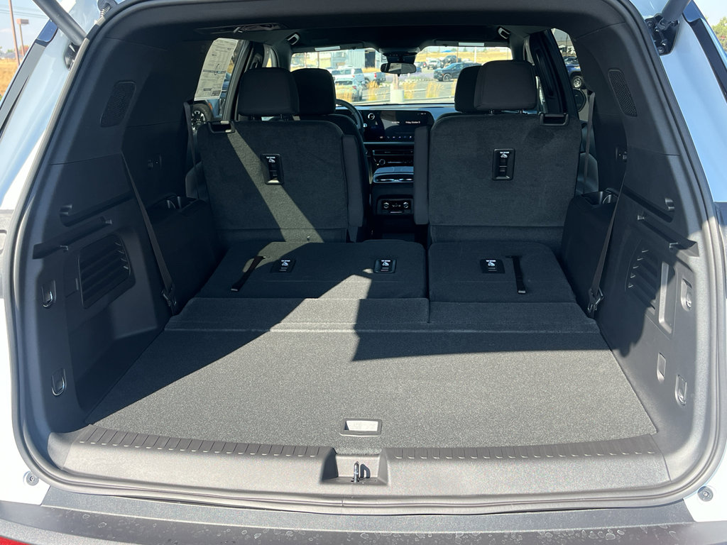 New 2026 Chevrolet Traverse LT image 10