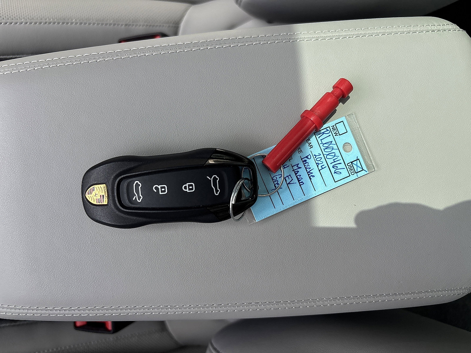 Used 2024 Porsche Macan 4 Electric image 14