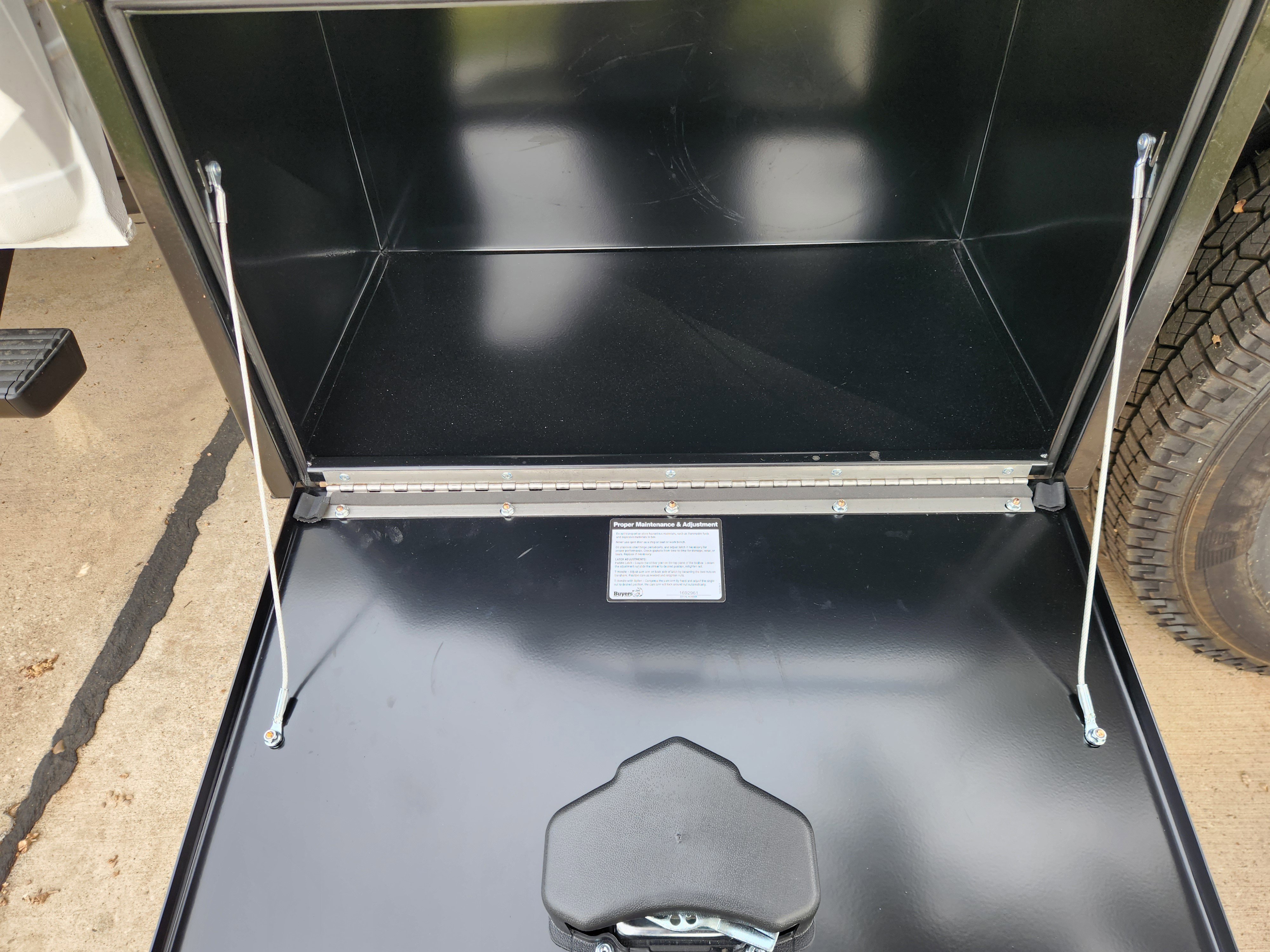 New 2025 Chevrolet Silverado 3500 W/T image 32