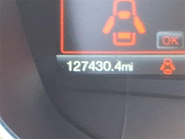 Used 2017 Ford Fusion SE w/ Fusion SE Technology Package image 11