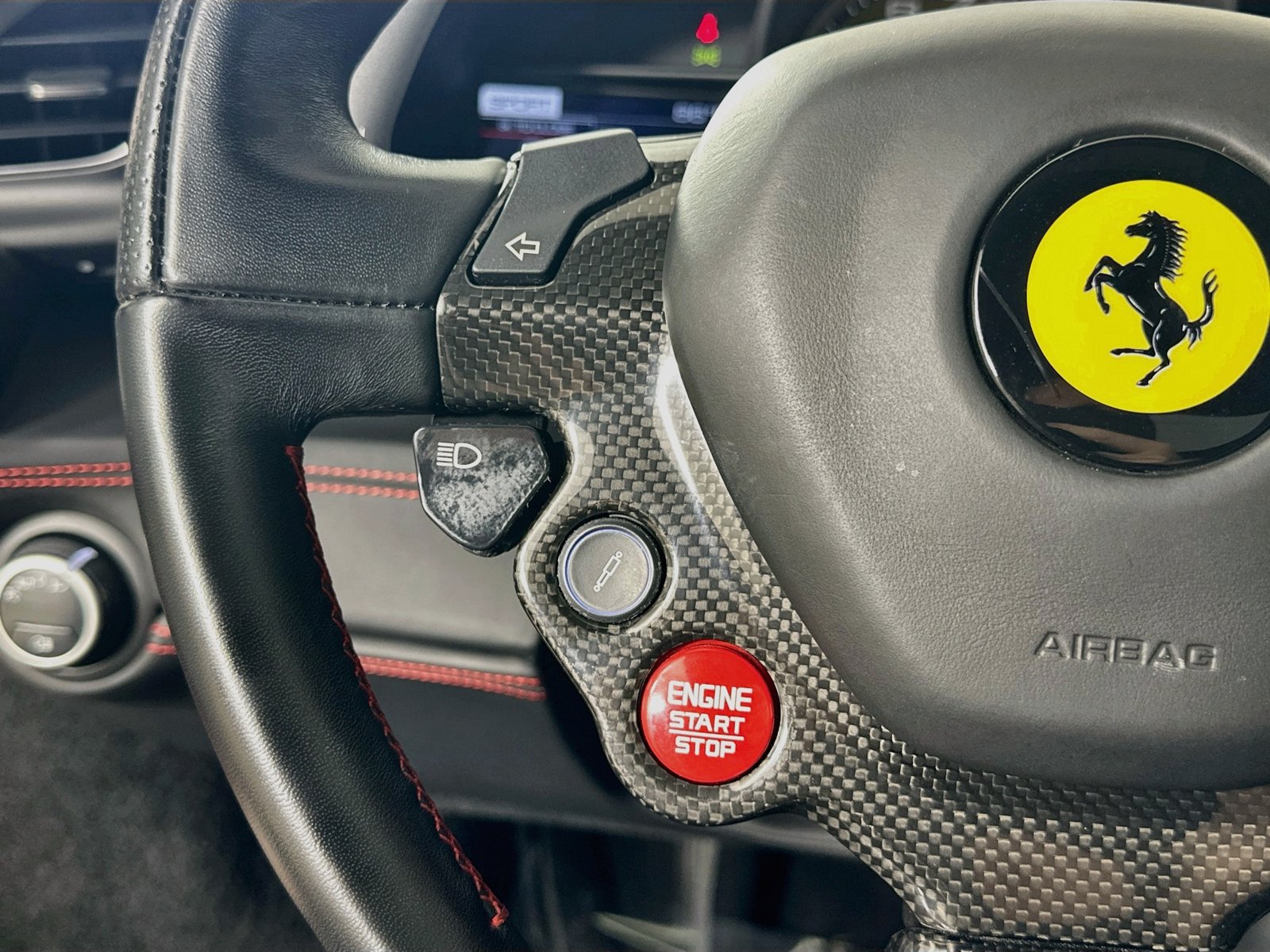 Used 2018 Ferrari 488 Spider RWD image 18