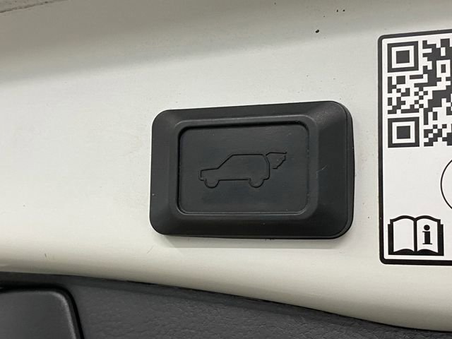 Used 2022 Toyota RAV4 XSE image 17