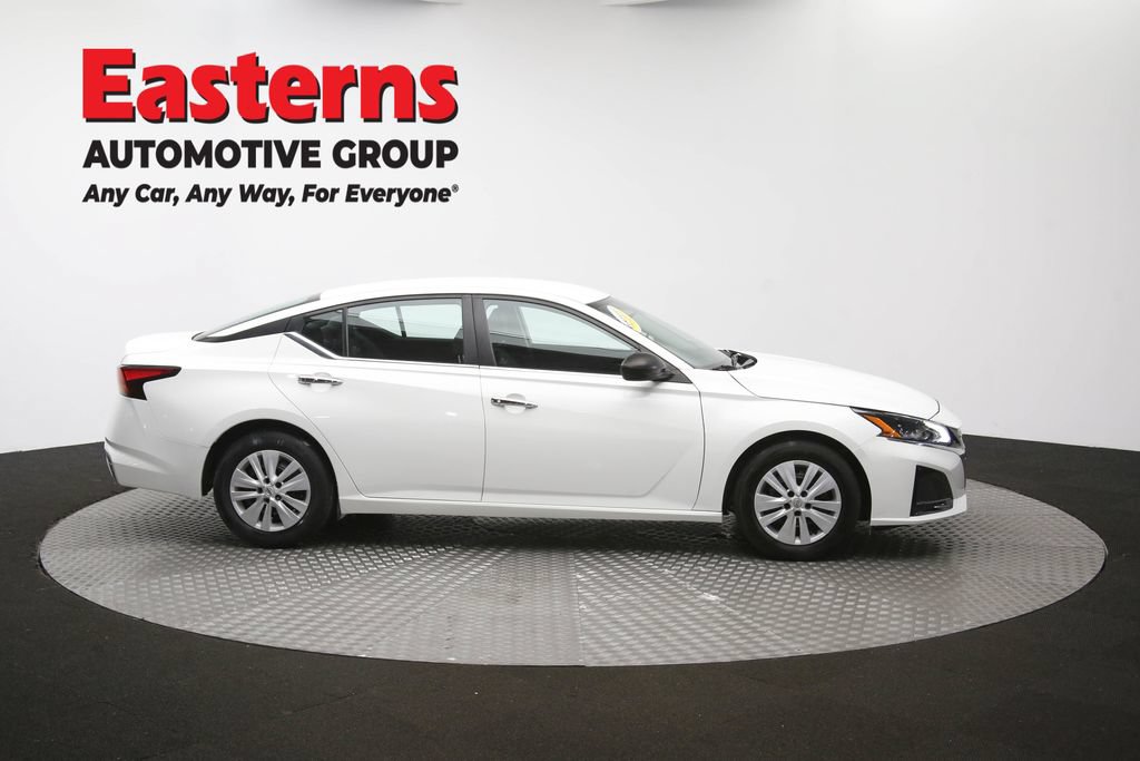 Used 2024 Nissan Altima 2.5 S FWD image 44