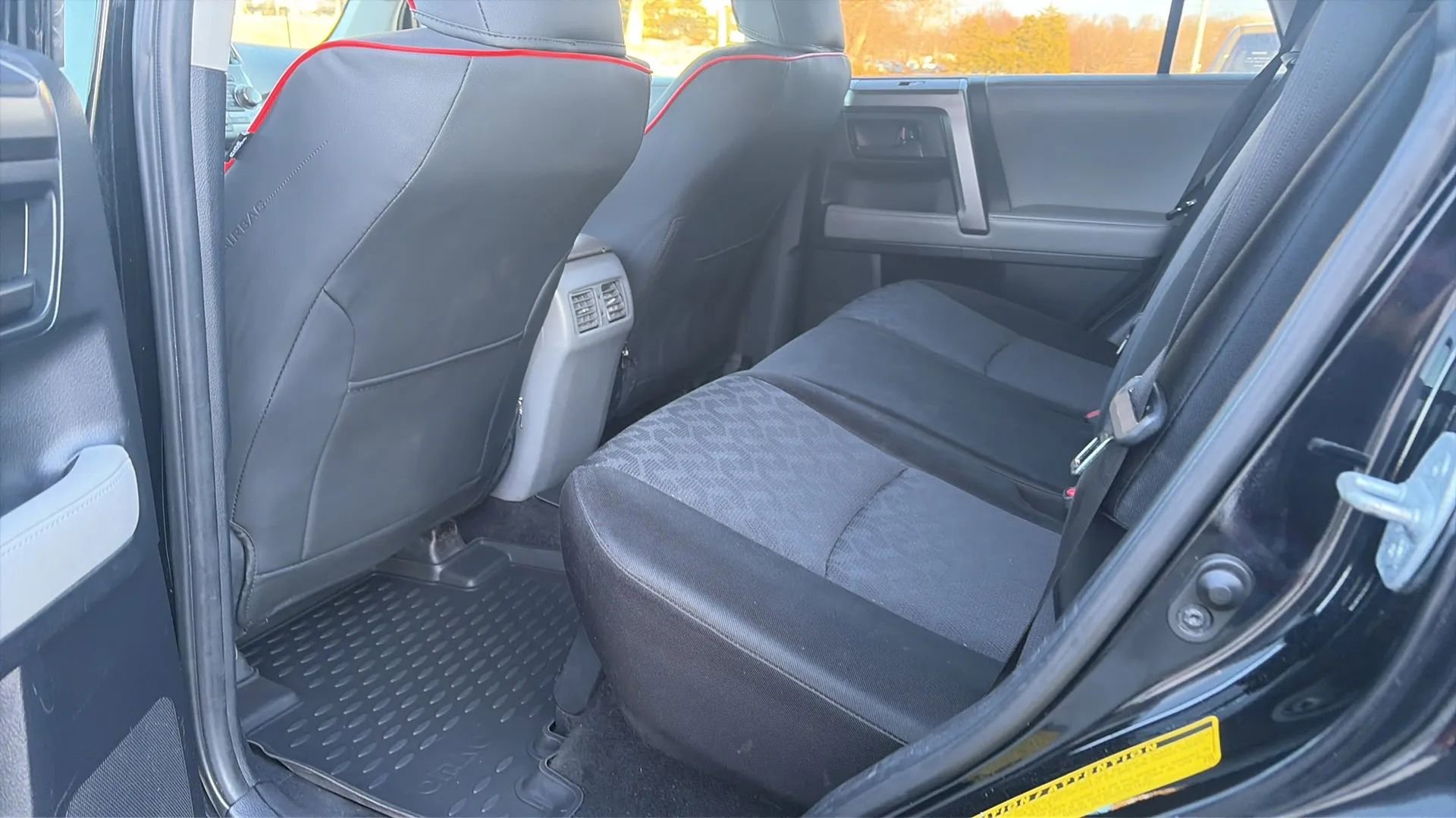 Used 2011 Toyota 4Runner SR5 image 39