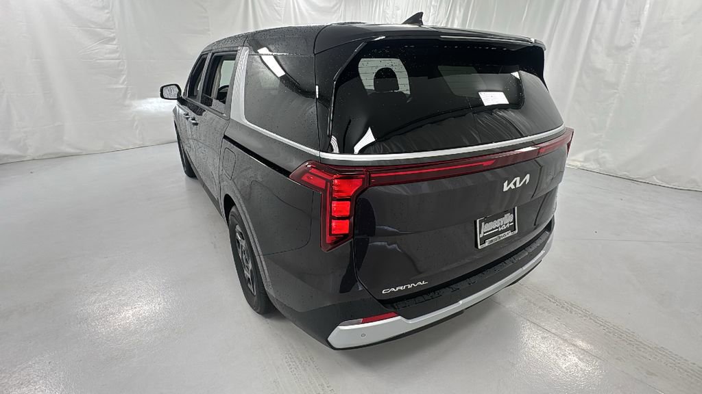 New 2026 Kia Carnival image 5