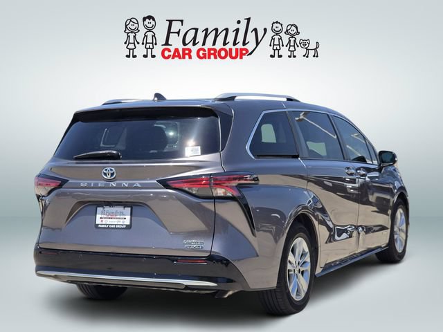 Certified 2021 Toyota Sienna Limited FWD image 4