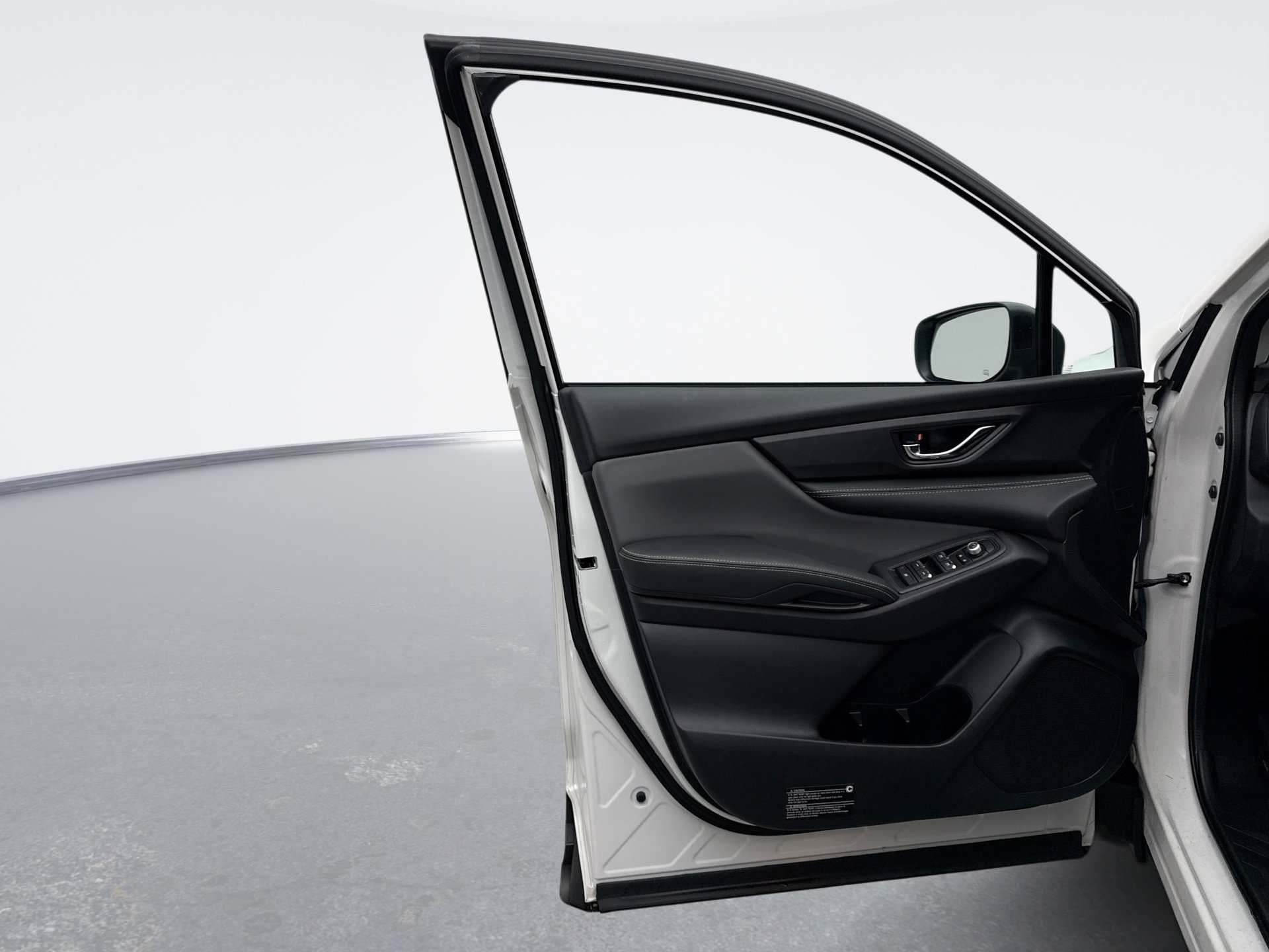 Used 2023 Subaru Ascent Onyx Edition image 9