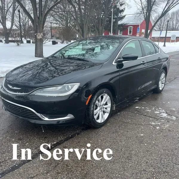 Used 2015 Chrysler 200 Limited w/ Convenience Group
