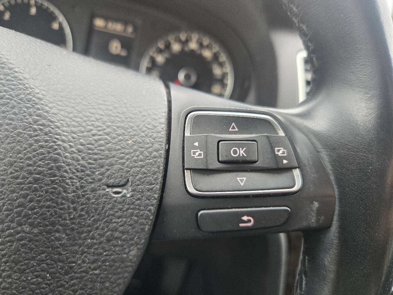 Used 2014 Volkswagen Passat TDI SEL Premium FWD image 35