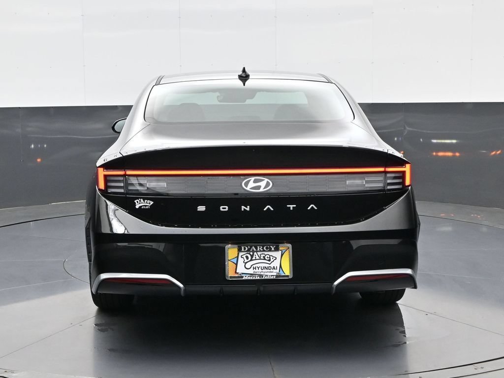 New 2026 Hyundai Sonata SEL FWD image 6