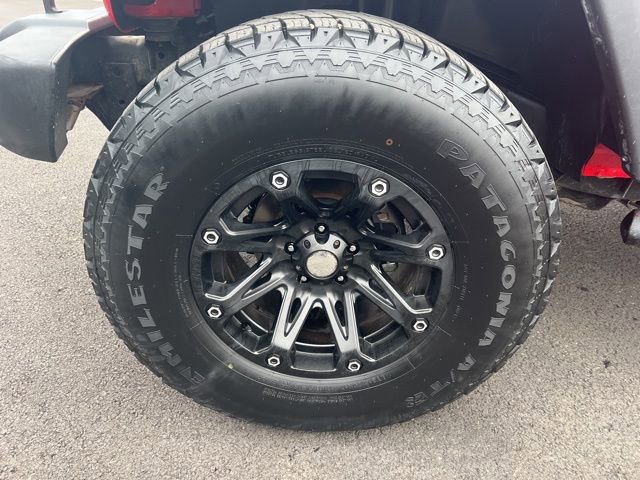 Used 2017 Jeep Wrangler Unlimited Sport w/ Connectivity Group image 34