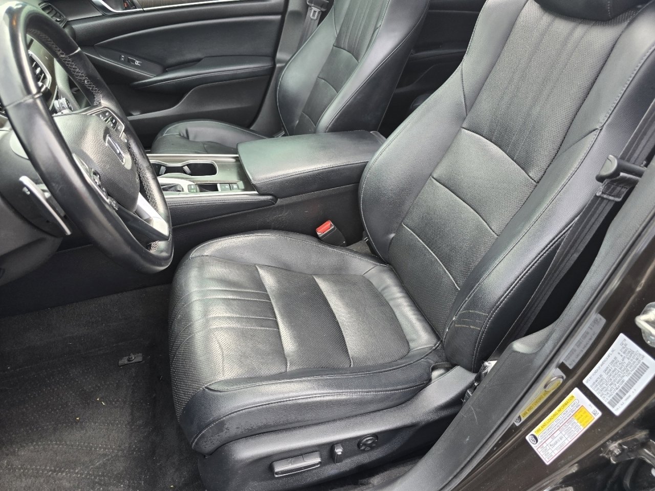 Used 2018 Honda Accord Touring image 24
