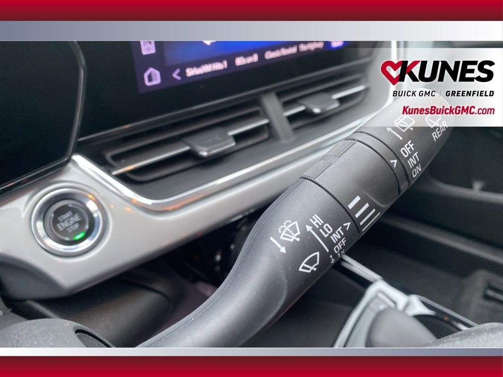 Used 2025 Chevrolet Trax LT image 19