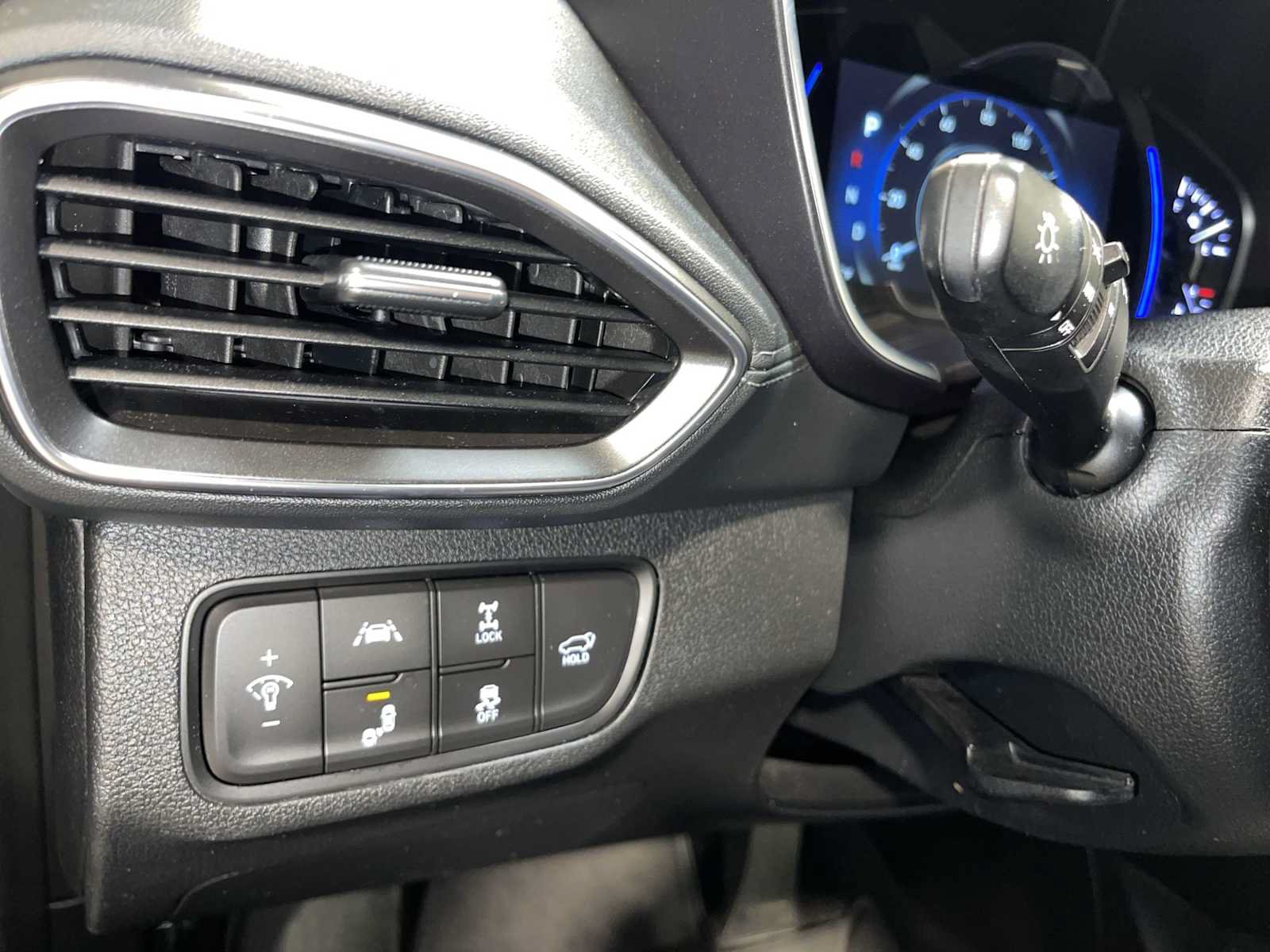 Used 2019 Hyundai Santa Fe Limited AWD/4WD image 24