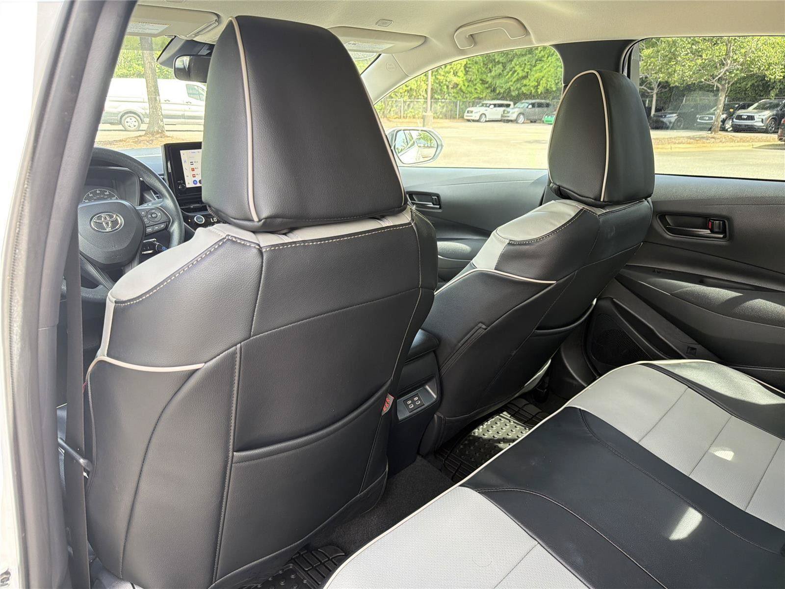 Used 2023 Toyota Corolla LE w/ Carpet Mat Package (TMS) FWD image 30