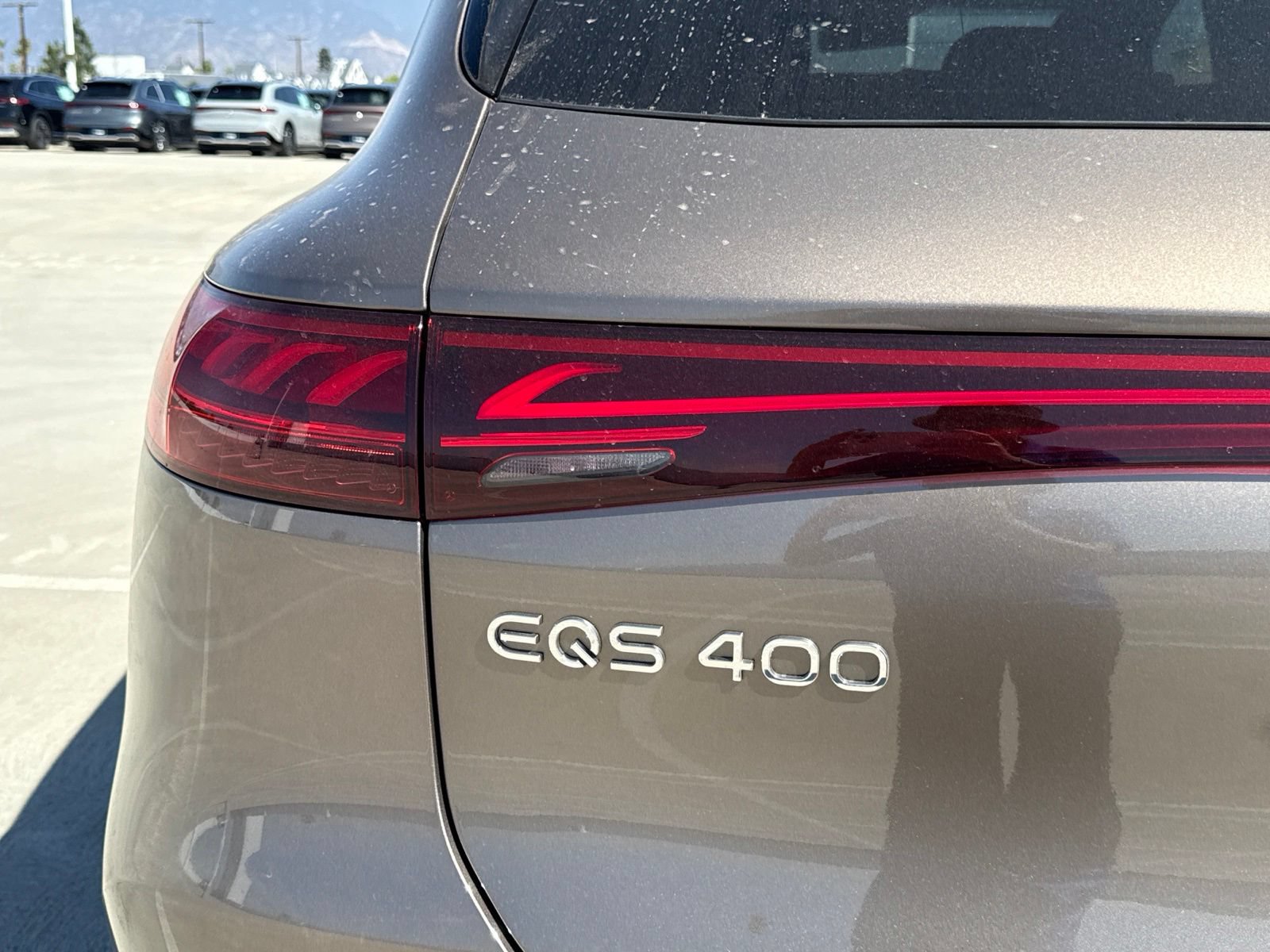New 2027 Mercedes-Benz EQS 400 4MATIC SUV image 10
