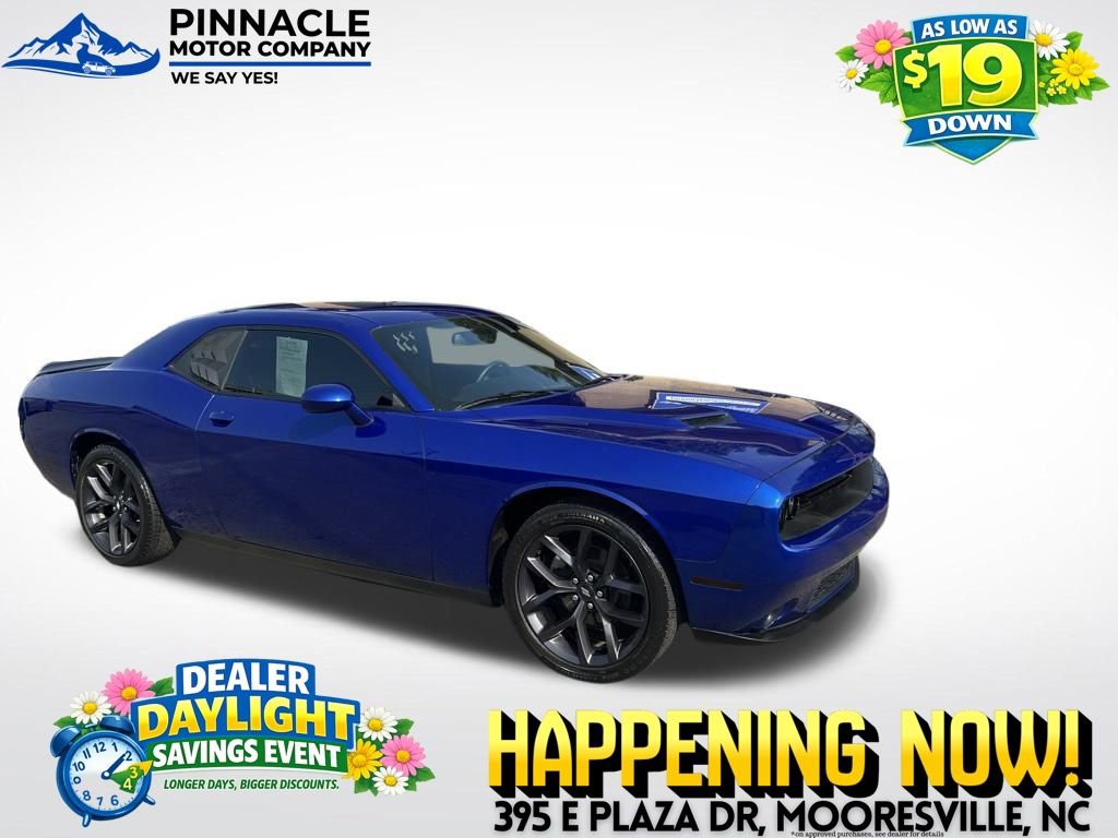 Used 2021 Dodge Challenger SXT w/ Blacktop Package image 2