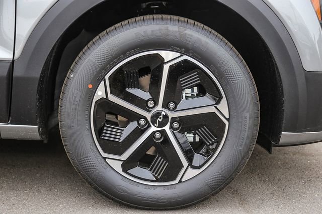 New 2026 Kia Niro LX FWD image 11