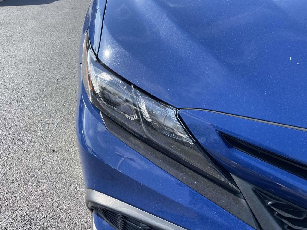 Used 2024 Toyota Camry SE w/ Convenience Package FWD image 17