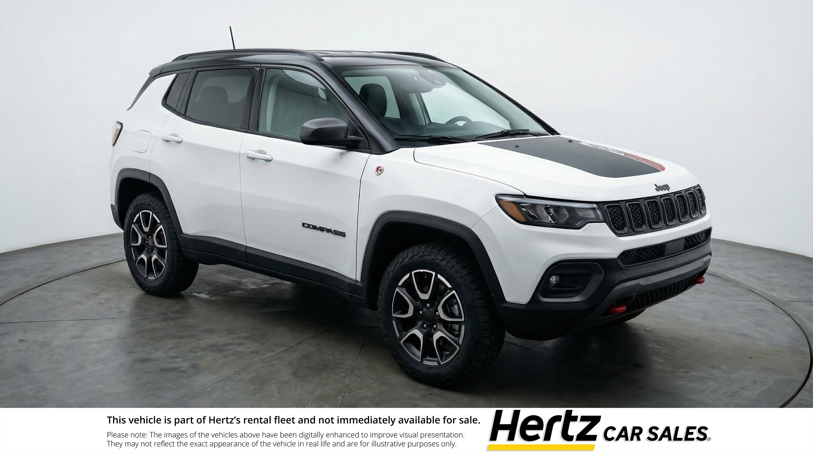 Used 2025 Jeep Compass Trailhawk AWD/4WD image 1