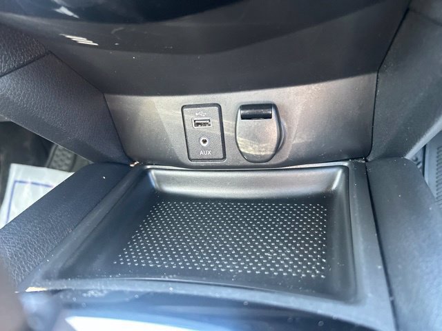 Used 2017 Nissan Rogue S AWD/4WD image 26