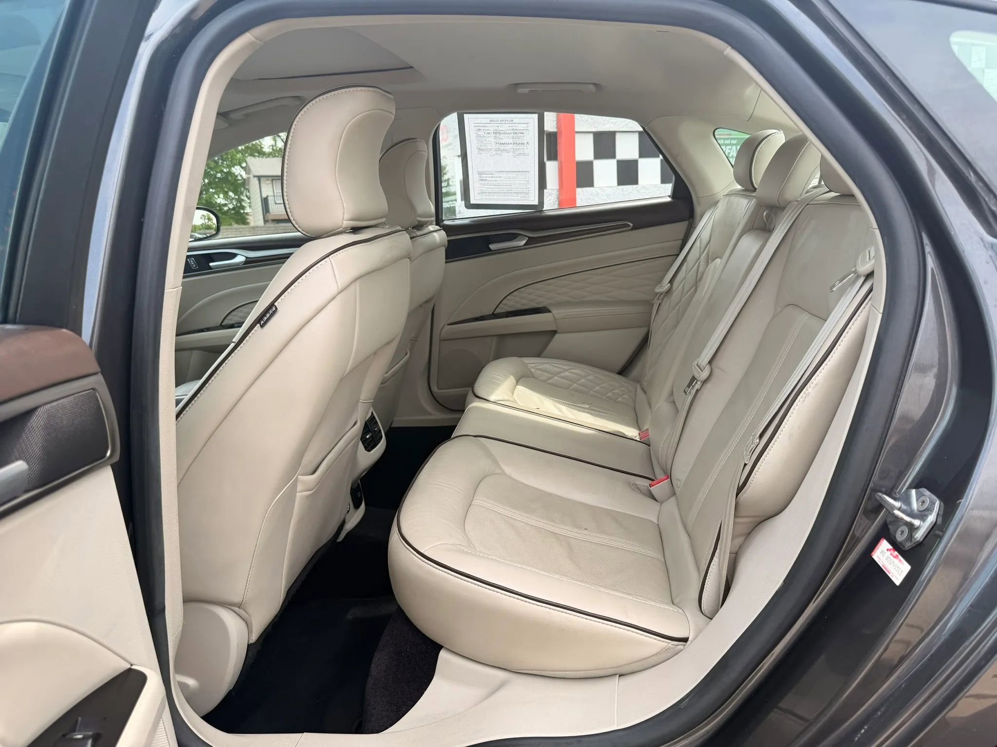 Used 2017 Ford Fusion Energi Platinum FWD image 23
