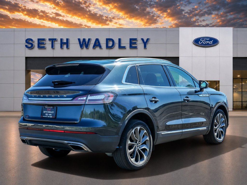 Used 2023 Lincoln Nautilus Reserve AWD/4WD image 7