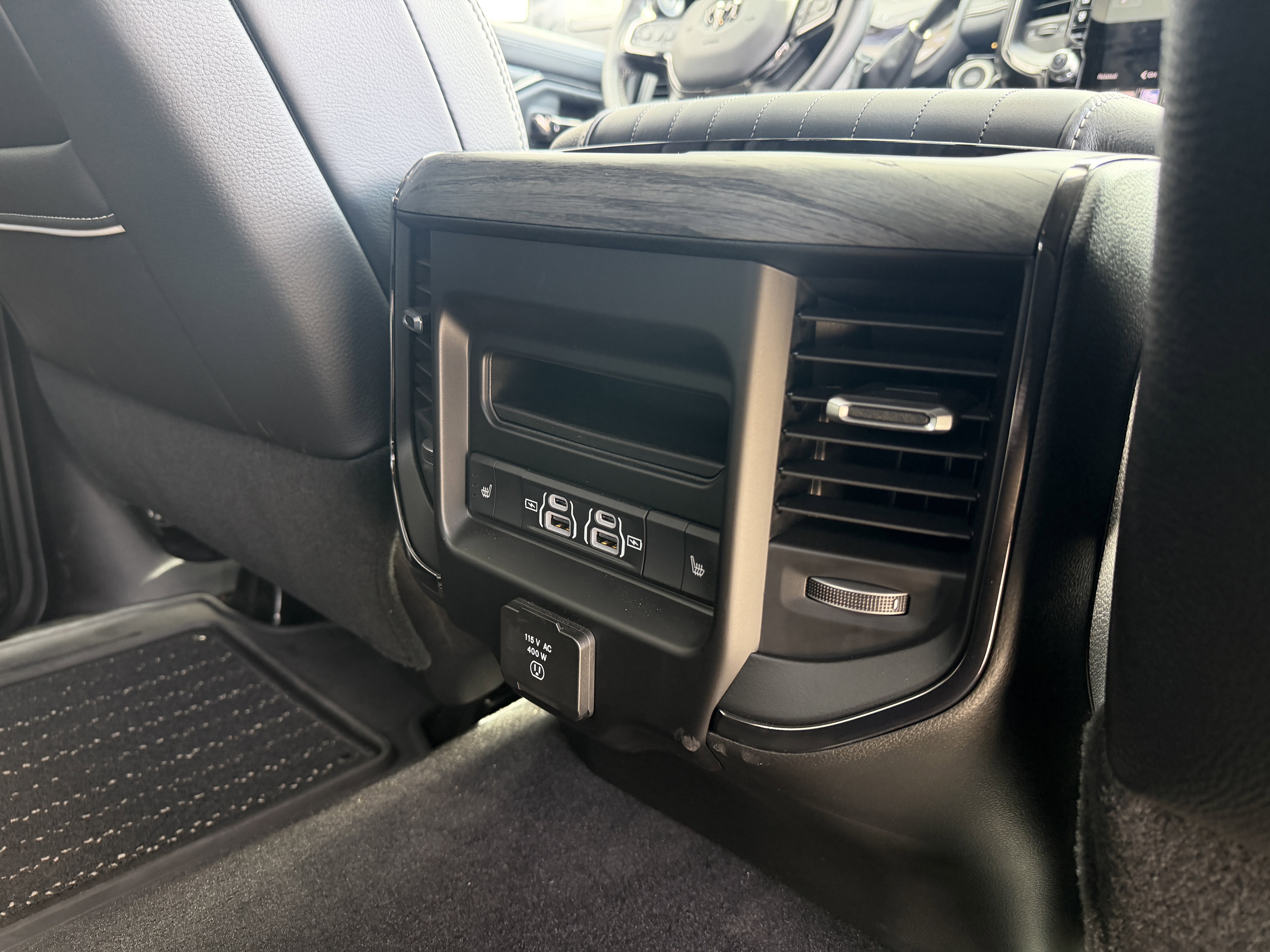 New 2026 RAM 2500 Limited image 32