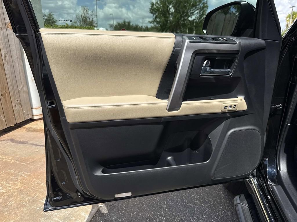 Used 2023 Toyota 4Runner Limited image 23