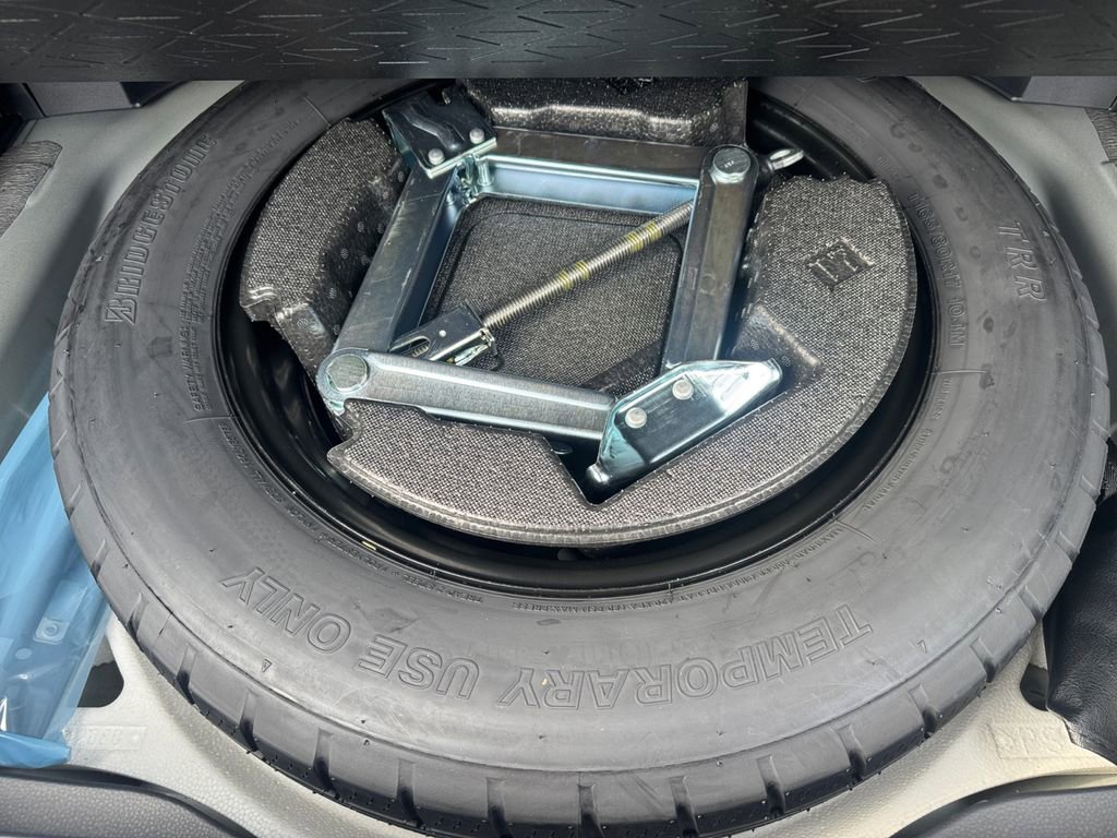 Used 2024 Toyota RAV4 XLE Premium image 19