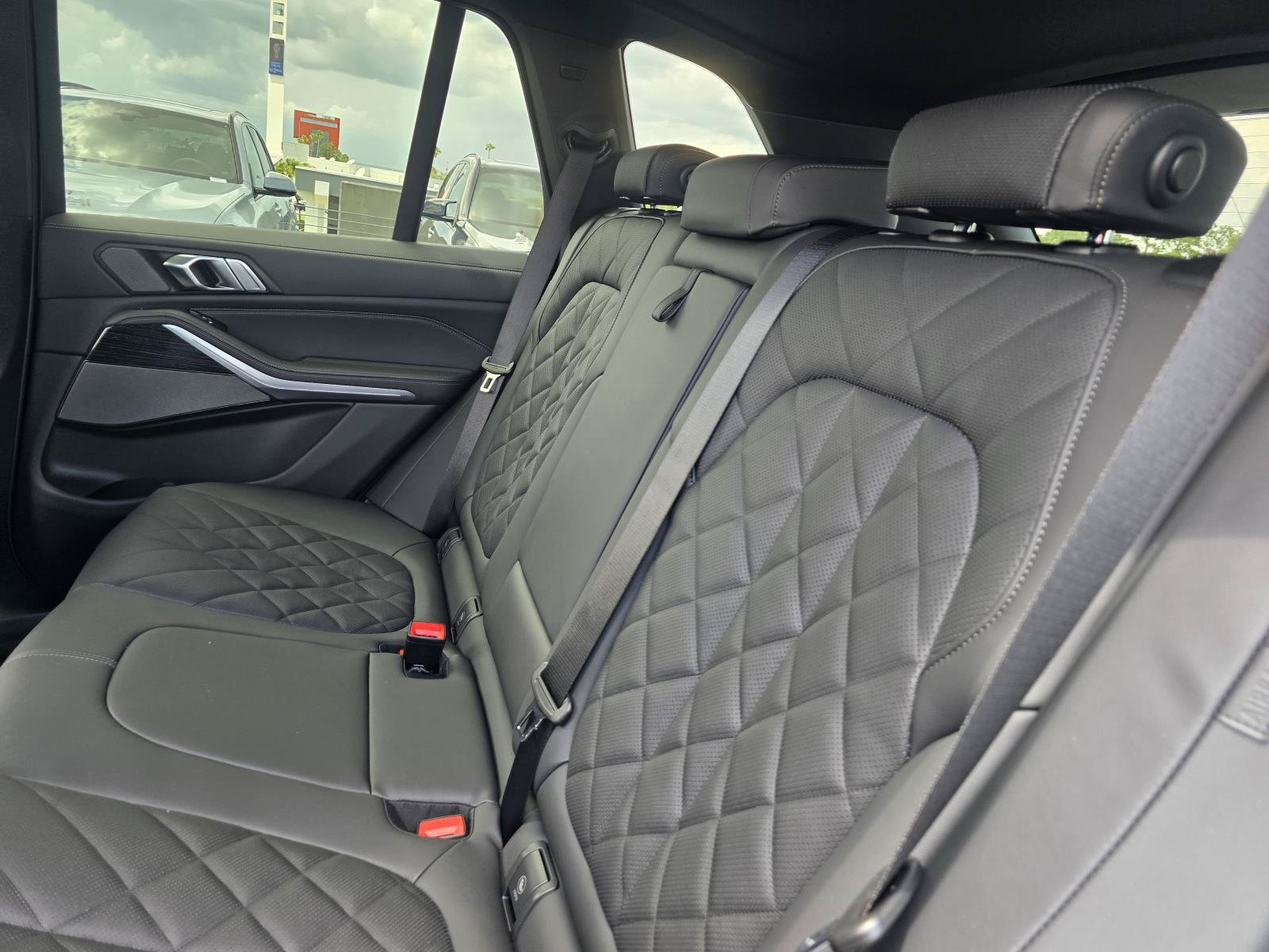 New 2026 BMW X5 sDrive40i w/ M Sport Package RWD image 8