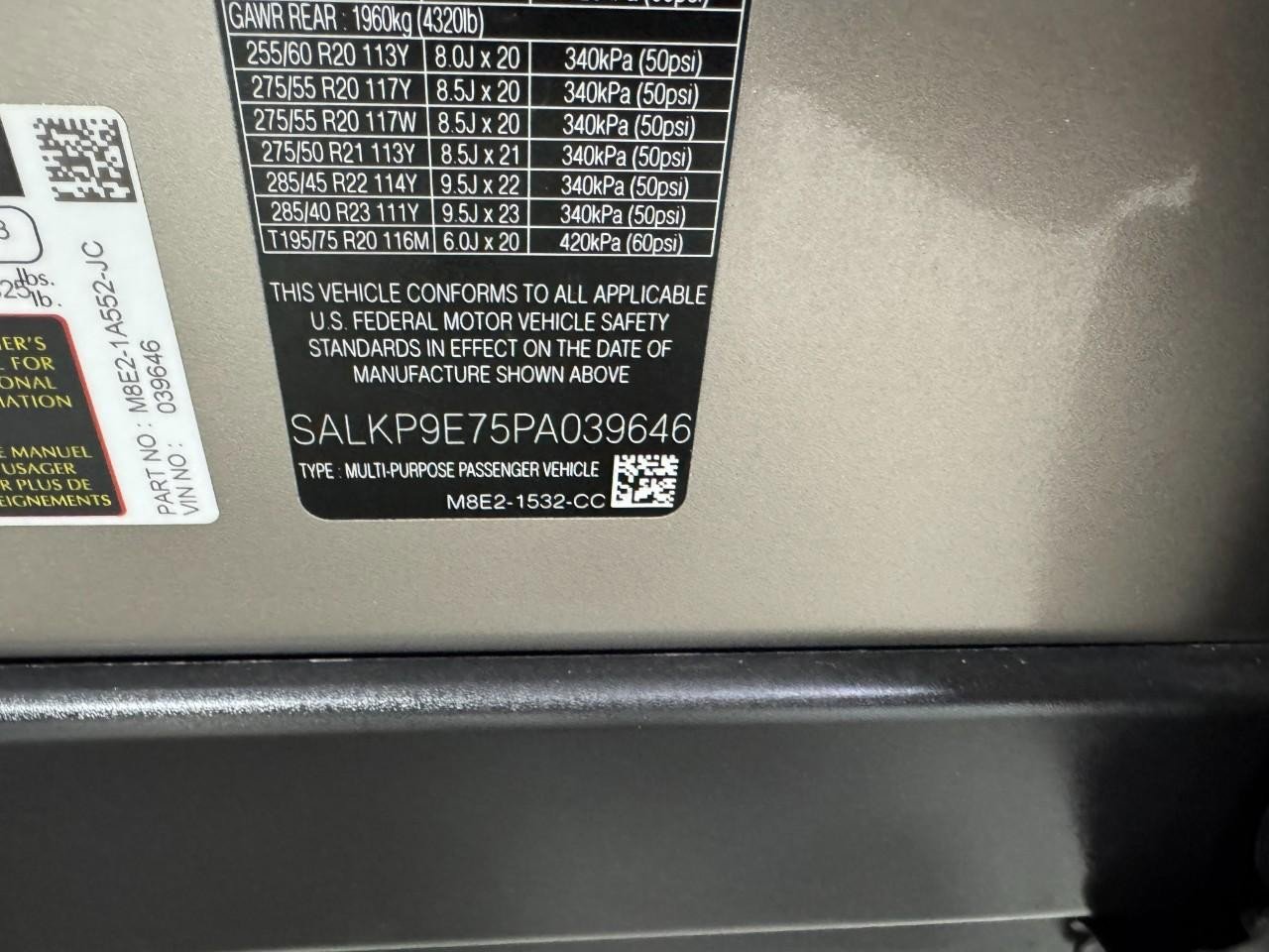 Used 2023 Land Rover Range Rover SE image 35