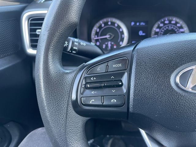 Used 2021 Hyundai Venue SE image 18