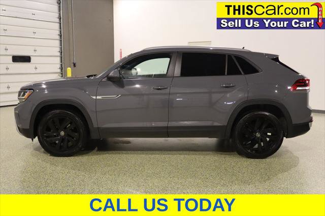 Used 2021 Volkswagen Atlas Cross Sport SE w/ Panoramic Sunroof Package FWD image 4