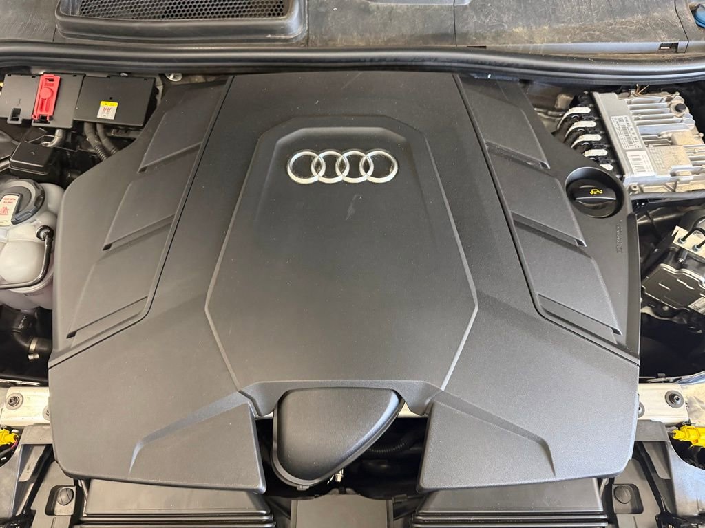 Used 2022 Audi Q7 3.0T Premium image 11