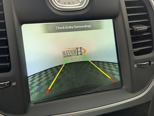 Used 2022 Chrysler 300 Touring w/ Sport Appearance Package RWD image 22