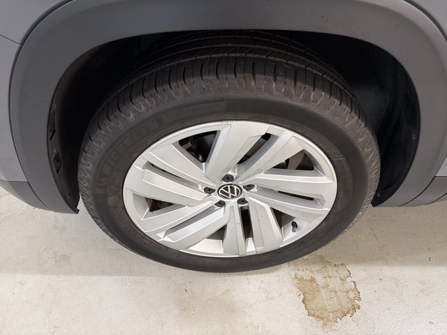 Used 2022 Volkswagen Atlas Cross Sport SE FWD image 11
