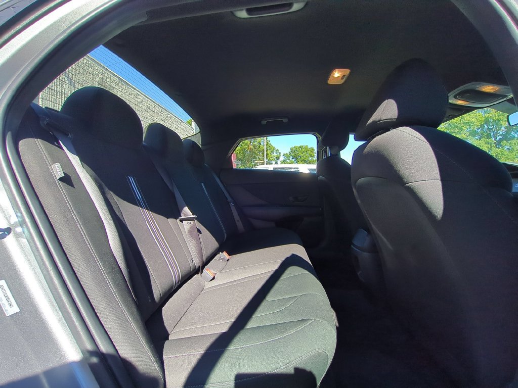 Used 2026 Hyundai Elantra Sport FWD image 29