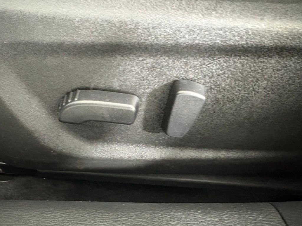 Used 2025 Nissan Altima 2.5 SR image 11