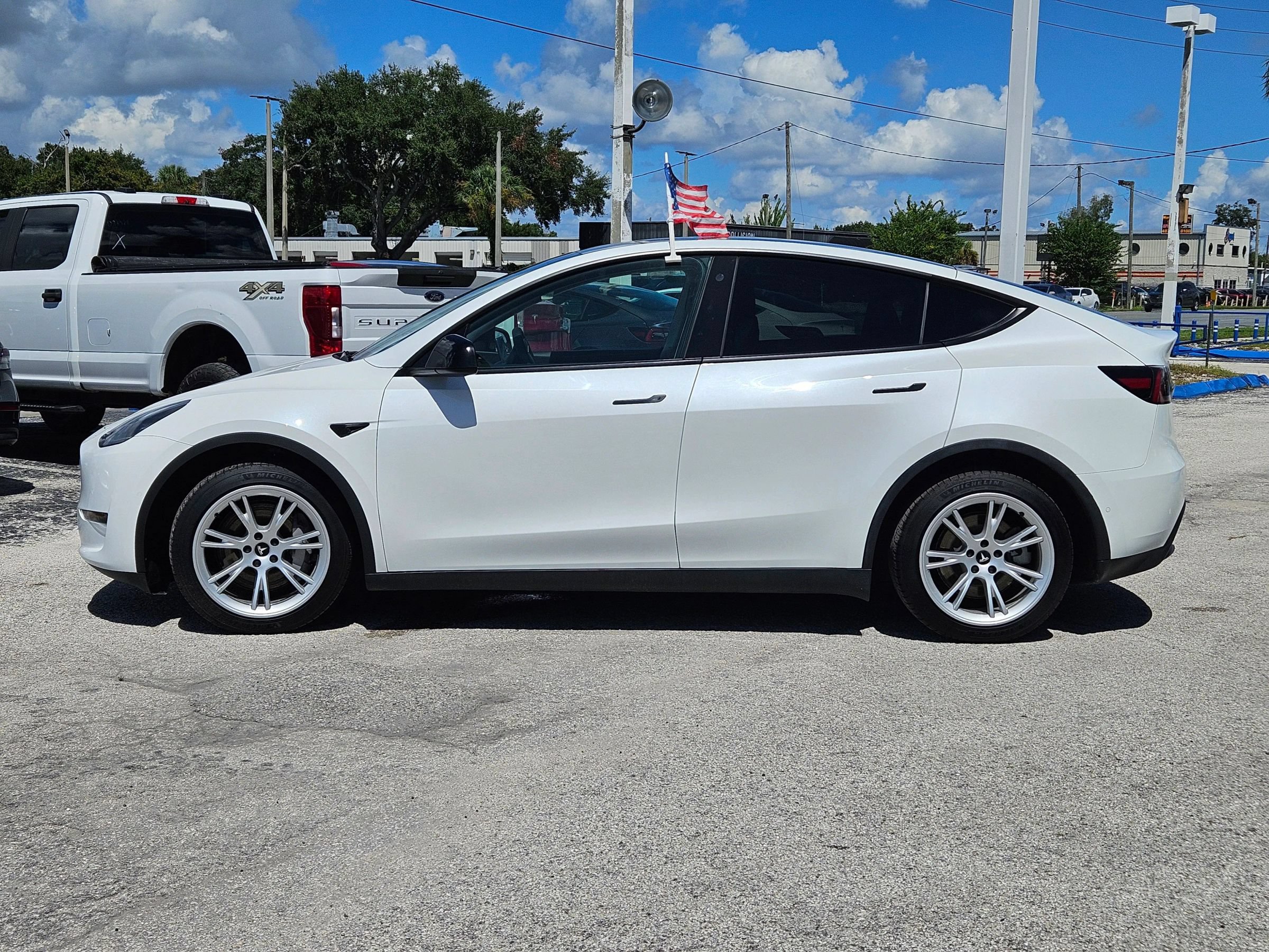 Used 2021 Tesla Model Y Long Range AWD/4WD image 5